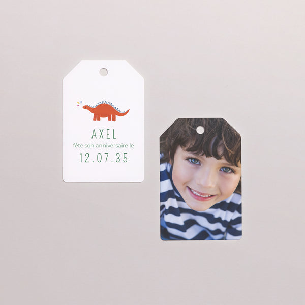 Etiquette perforée Anniversaire Enfant Fanion Petits Dinos photo