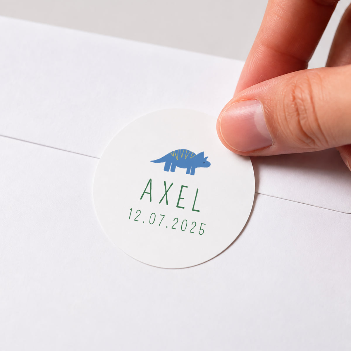 Sticker Anniversaire Enfant Rond Petits Dinos photo