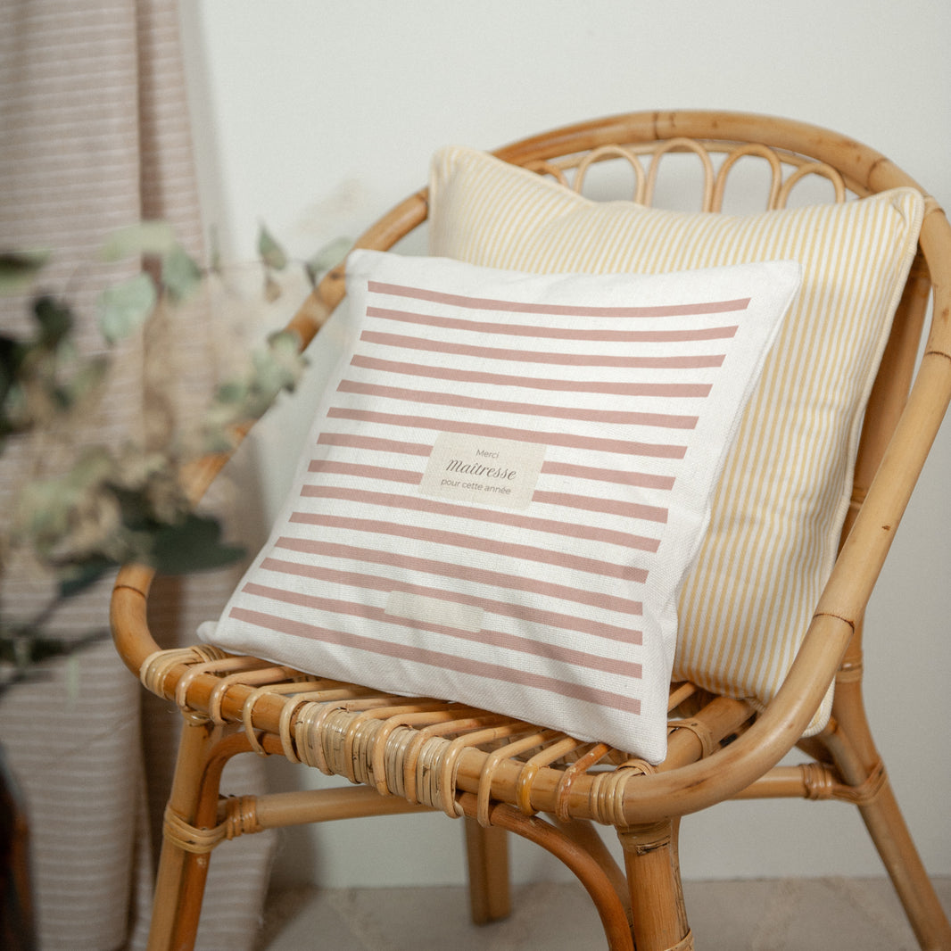 Coussin Objets Beige naturel Rayures d’écolière, Rose photo N° 2