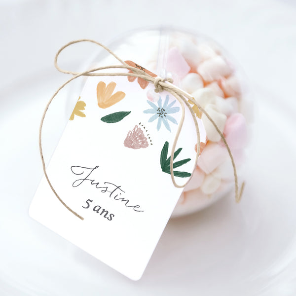 Boîte à bonbons Anniversaire Enfant boule avec étiquette fanion Fleurs photo