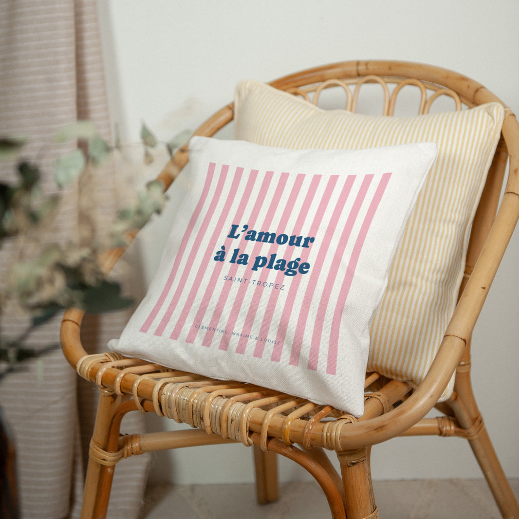 Coussin Objets Beige naturel L'amour à la plage rose photo N° 2