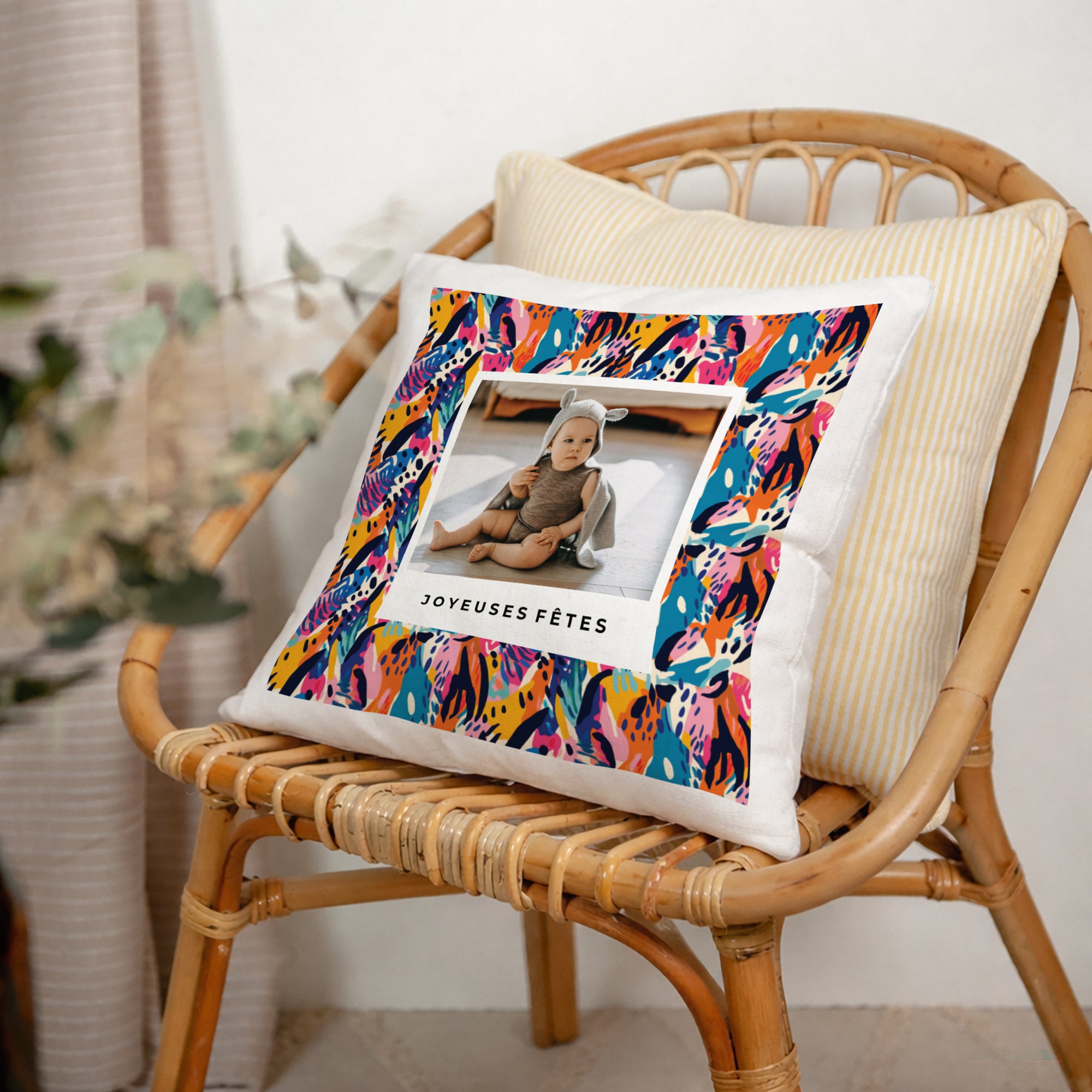 Coussin Objets Beige naturel Abstrait photo N° 2