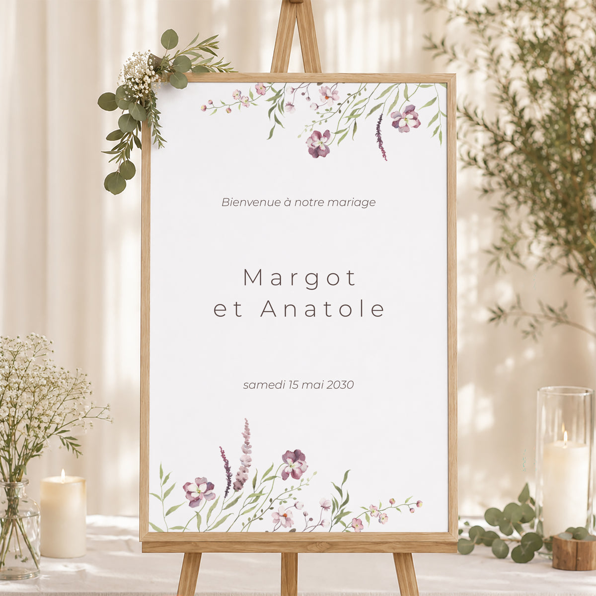 Panneau bienvenue Mariage Portrait 60 x 90 cm Petites fleurs mauves photo N° 1
