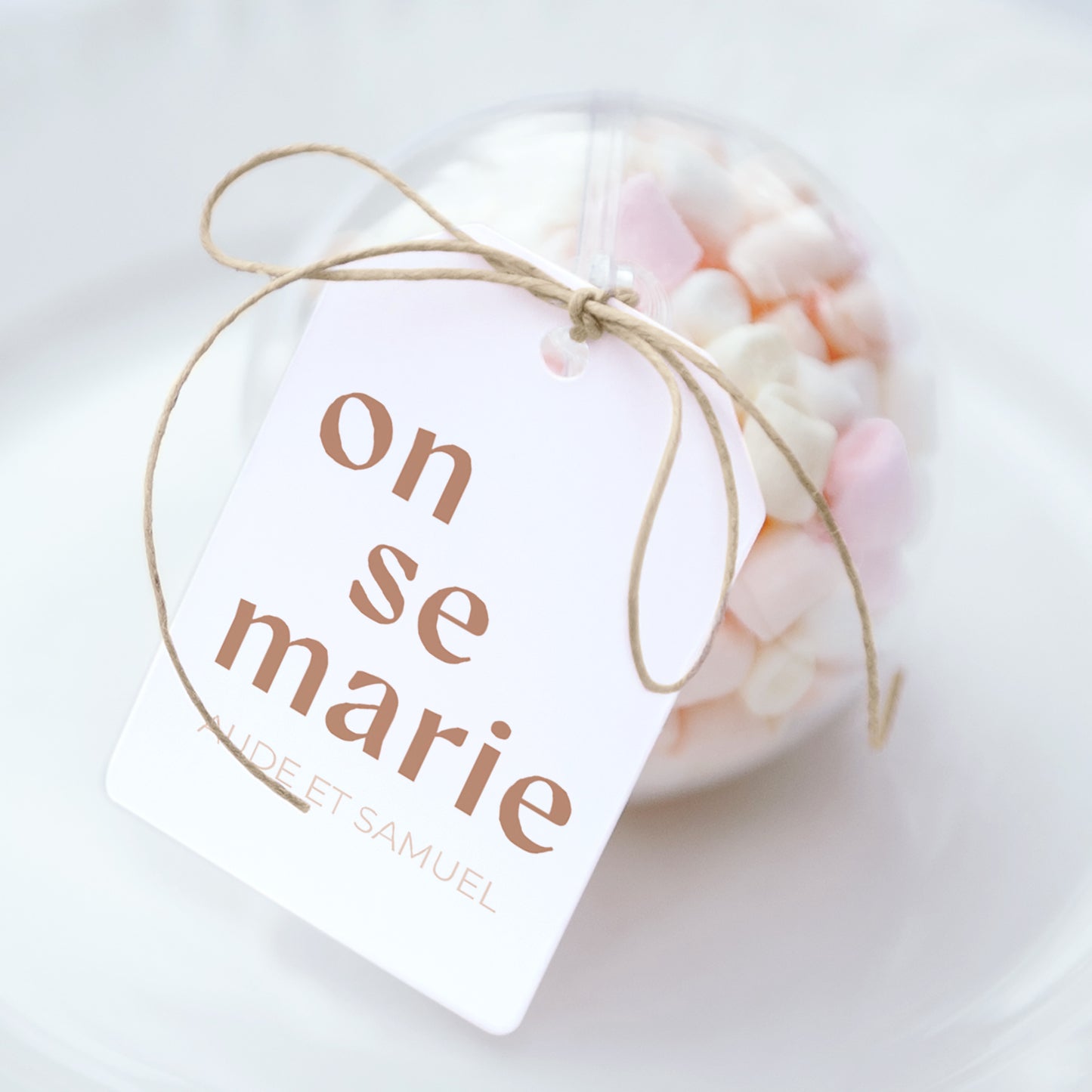 Boîte à dragées Mariage boule avec étiquette fanion Typo terracotta photo N° 1