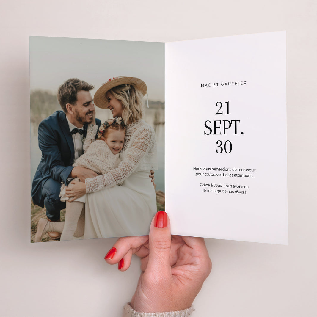 Remerciements Mariage Portrait double volet Typo date photo N° 2