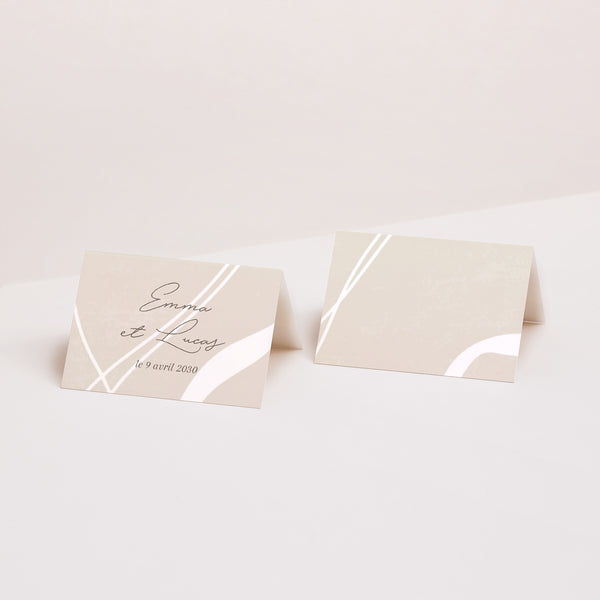 Marque-place Mariage 2 volets Courbes sur fond beige photo