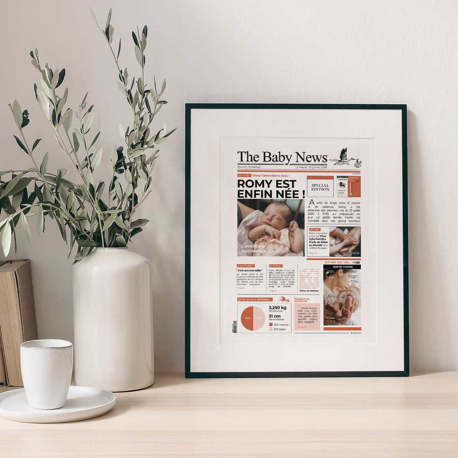 Affiche Naissance Portrait The baby news photo