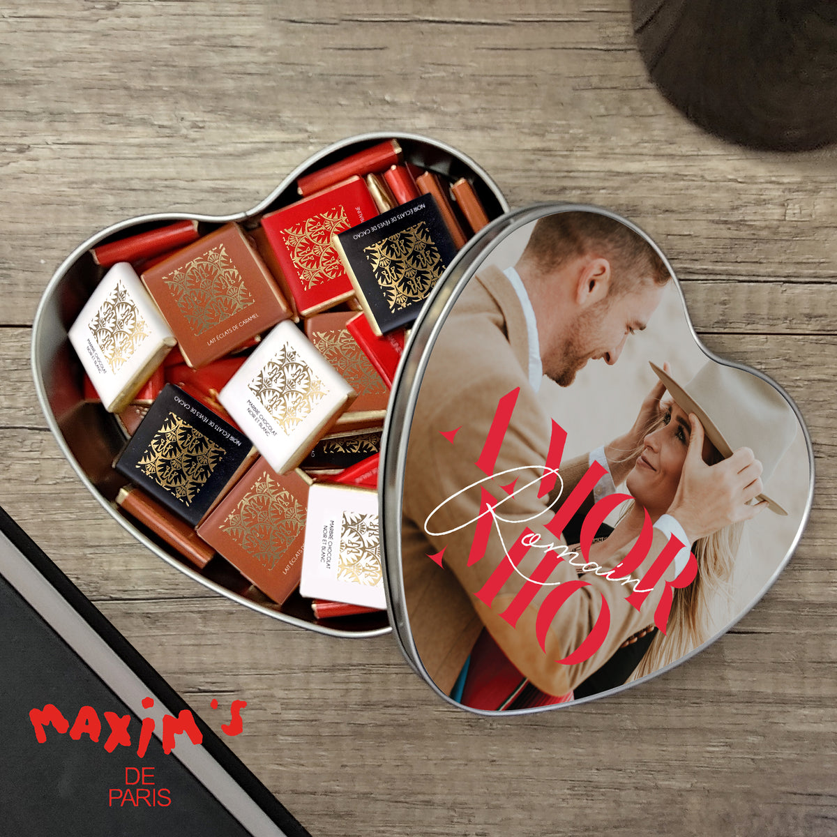Boite métallique coeur, garnie de chocolats Amor Mio photo N° 1