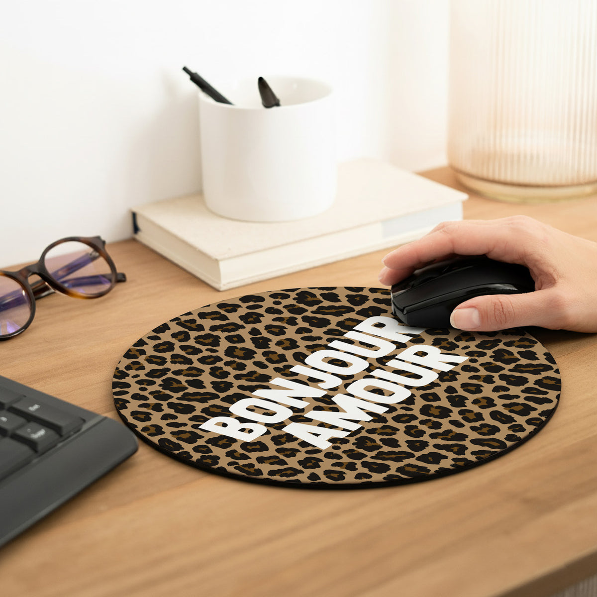 Tapis de souris Rond Bonjour amour léopard photo N° 2
