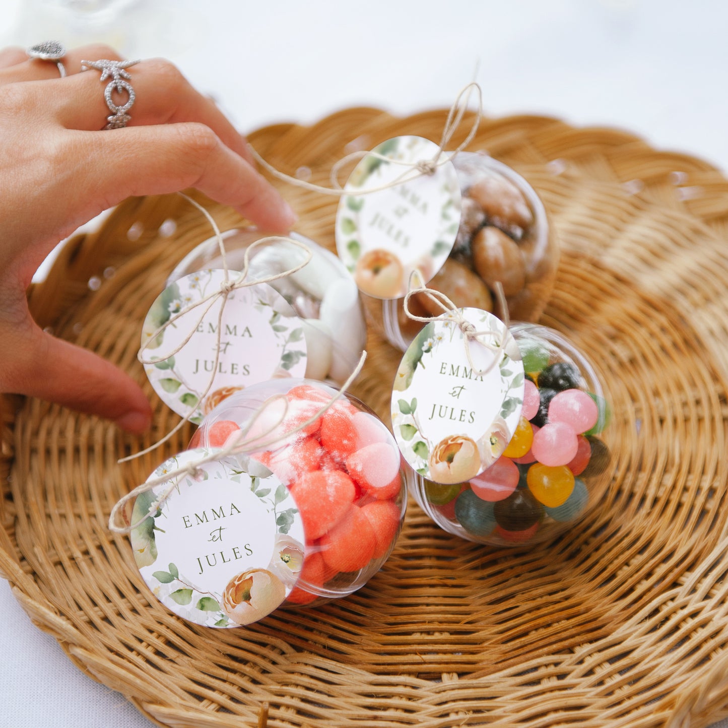 Boîte à dragées Mariage boule avec étiquette ronde Romantic flowers photo N° 2