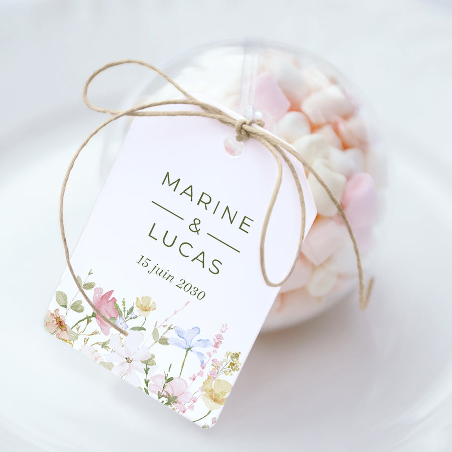 Boîte à dragées Mariage boule avec étiquette fanion Couronne de fleurs sauvages photo