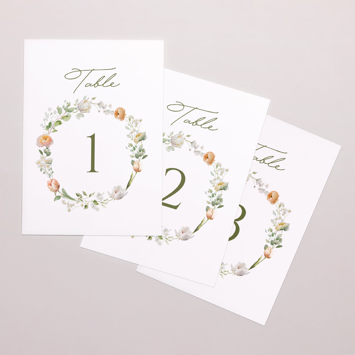 Marque table Mariage Rectangle Couronne de fleurs romantiques photo N° 1