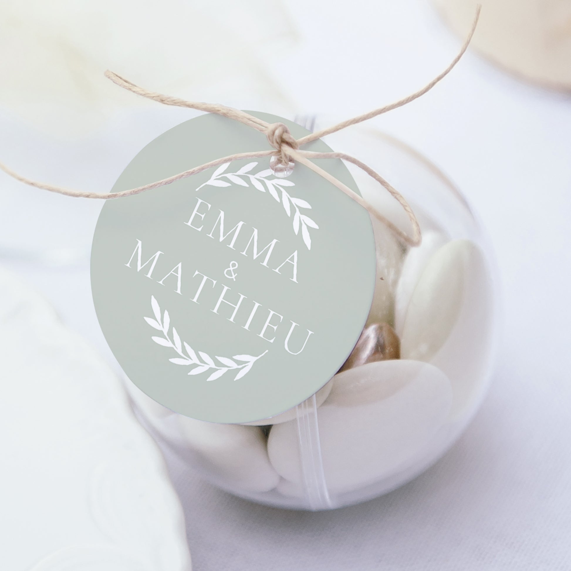 Boîte à dragées Mariage boule avec étiquette ronde Classico photo N° 1