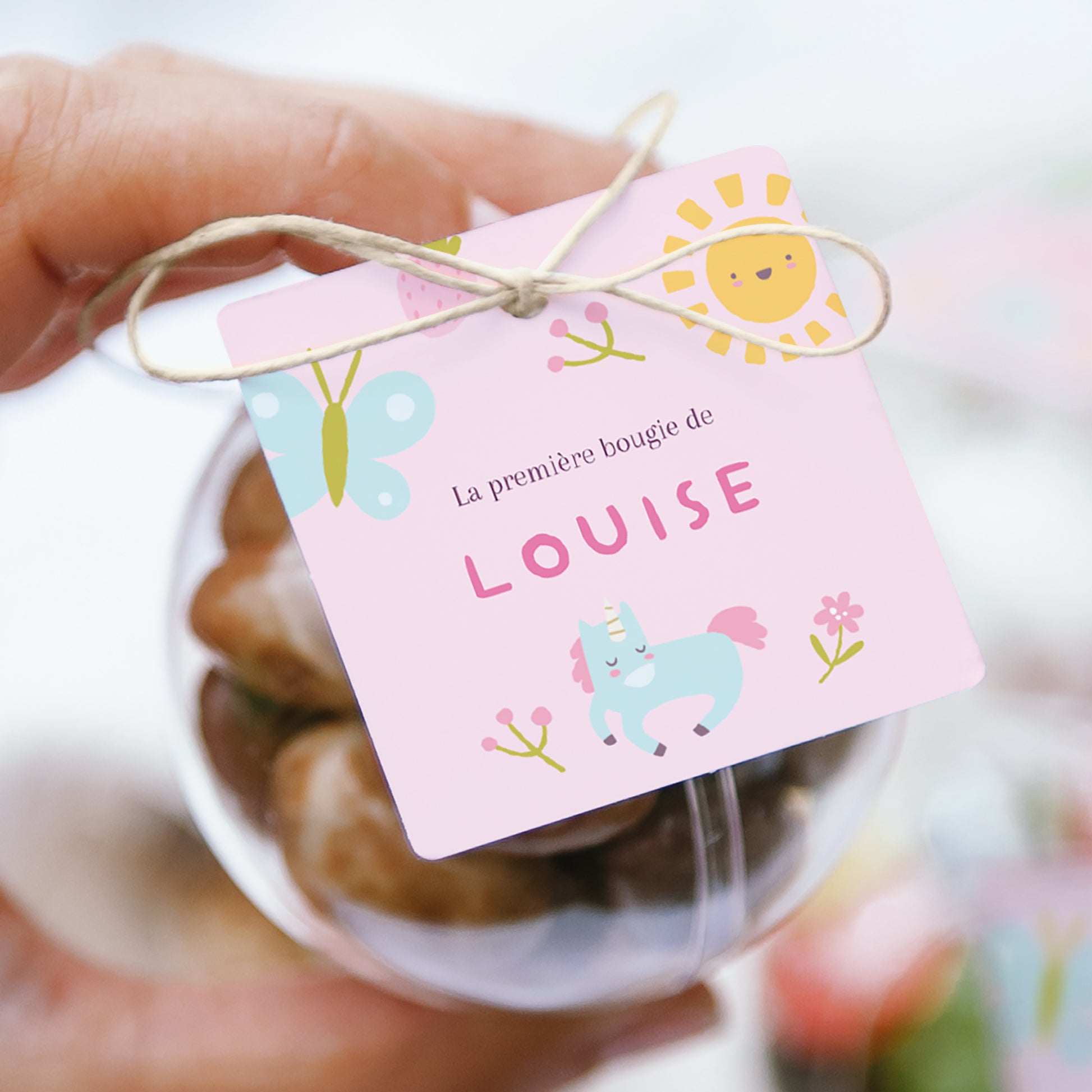 Boîte à bonbons Anniversaire Enfant boule avec étiquette carrée Petit monde enchanté photo N° 1
