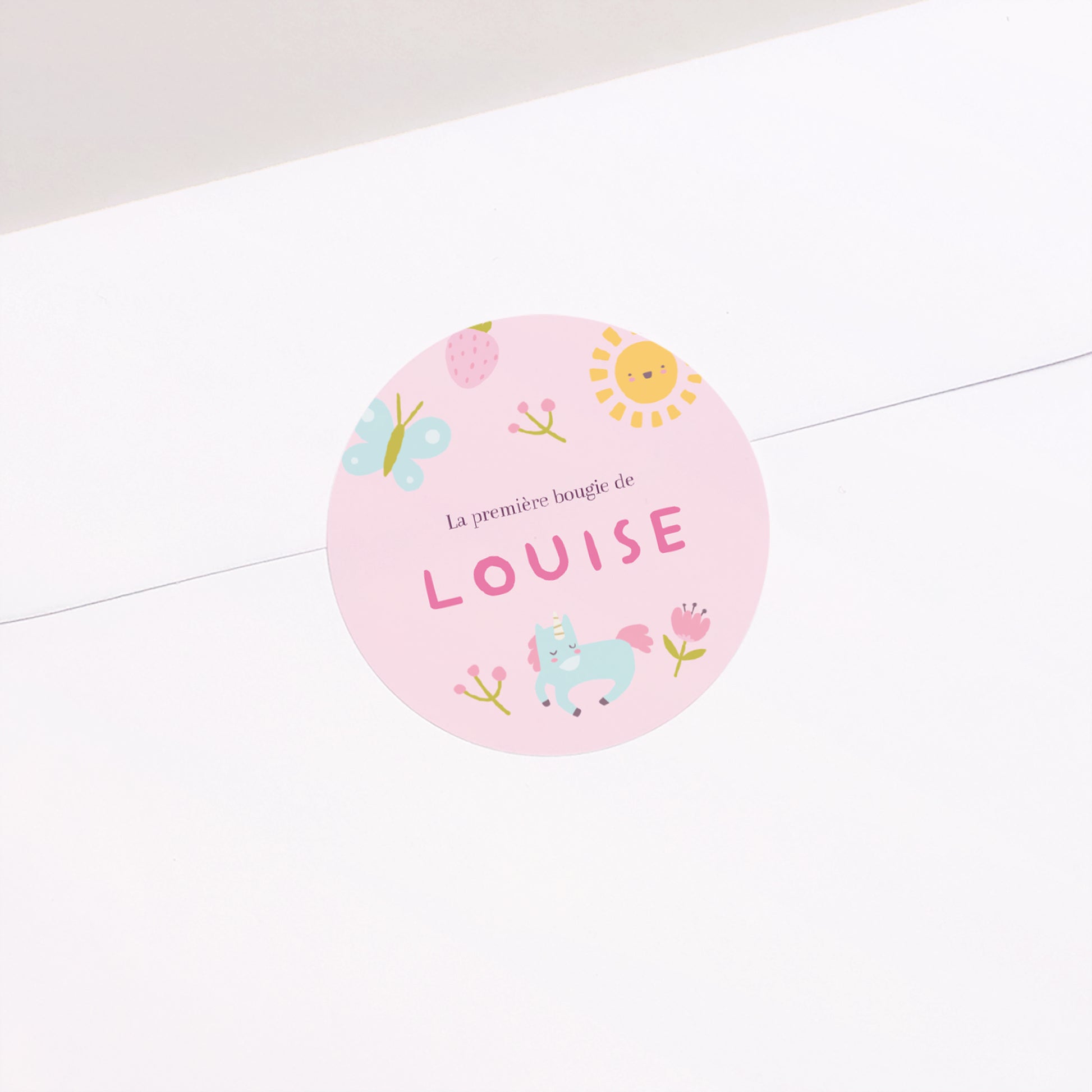 Sticker Anniversaire Enfant Rond Petit monde enchanté photo N° 1