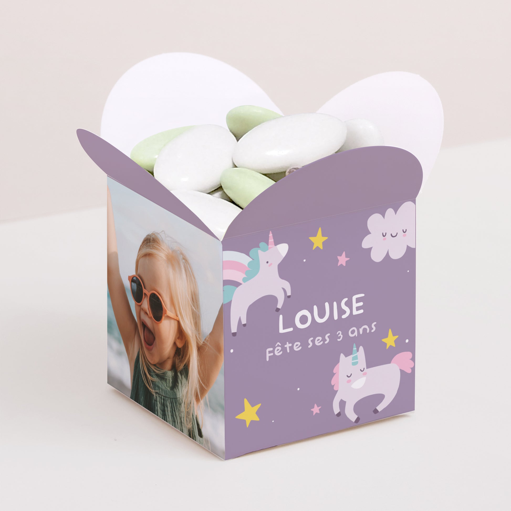 Boîte à bonbons Anniversaire Enfant Ouverture papillon My licorne photo N° 1
