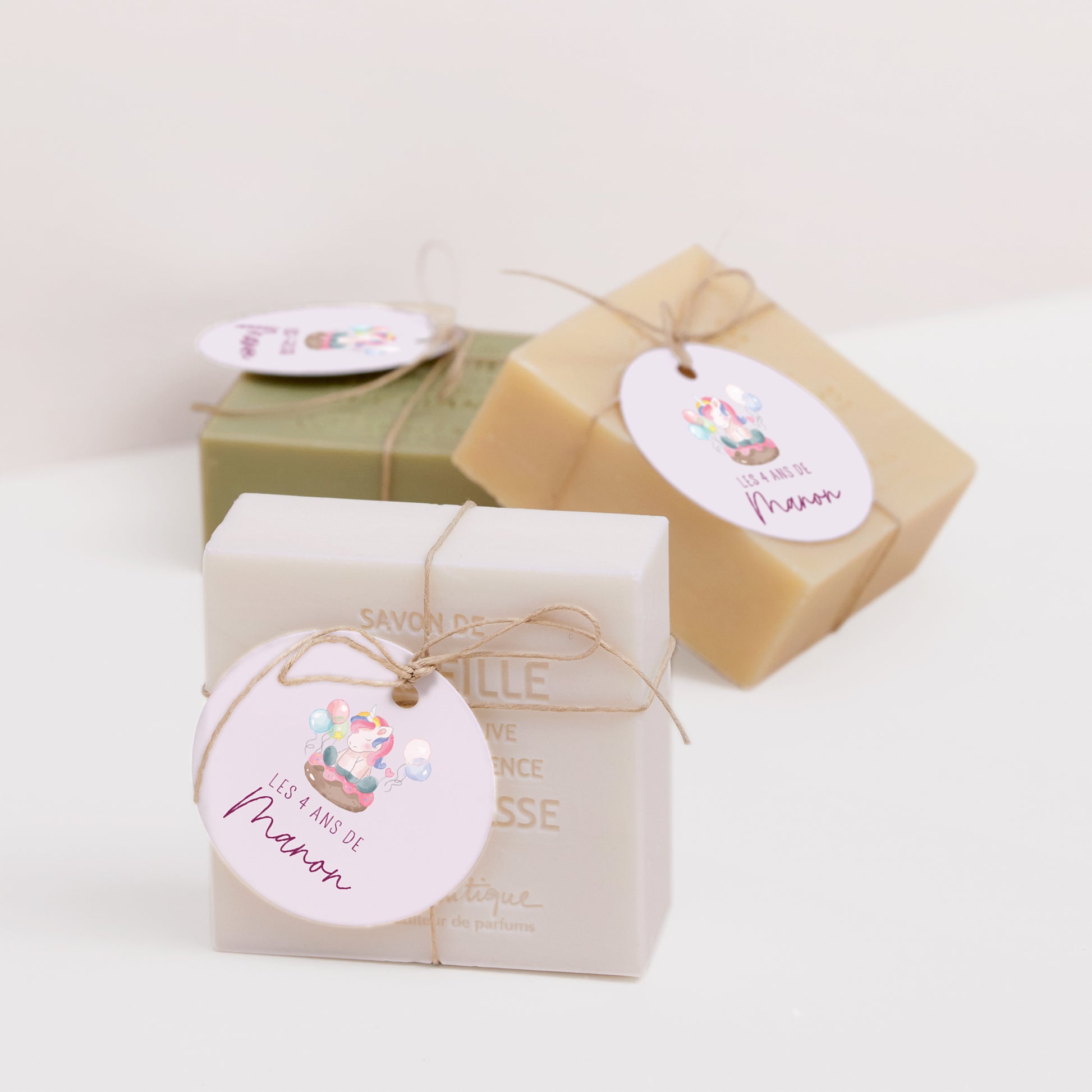 Etiquette perforée Anniversaire Enfant Ronde Licorne donuts photo N° 2