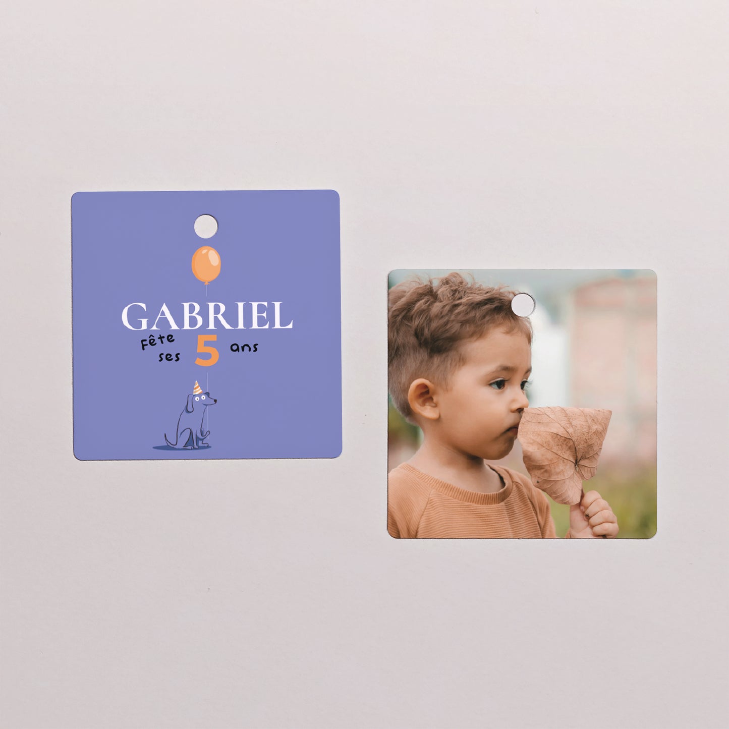 Boîte à bonbons Anniversaire Enfant boule avec étiquette carrée Le chien bleu photo N° 3