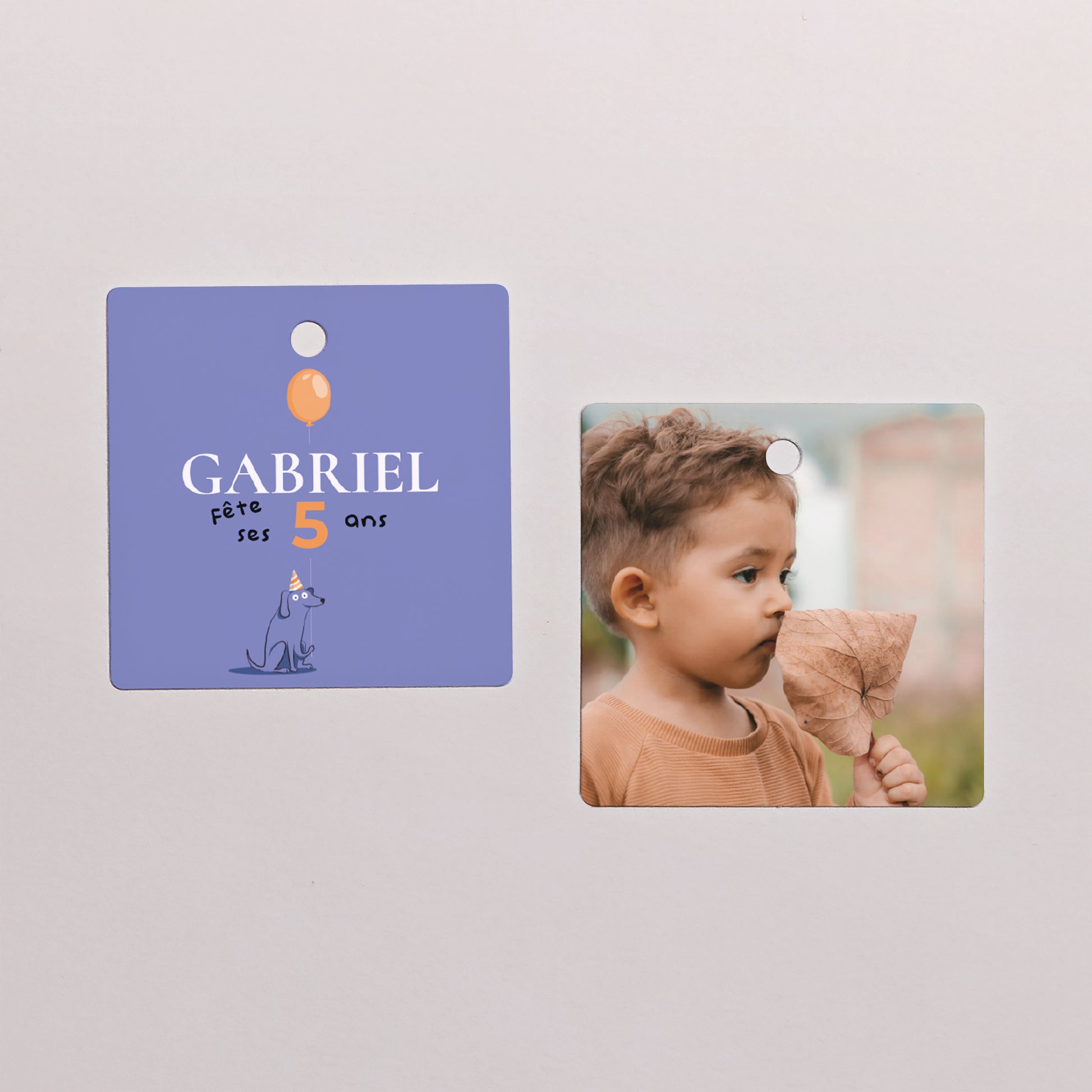 Boîte à bonbons Anniversaire Enfant boule avec étiquette carrée Le chien bleu photo N° 3
