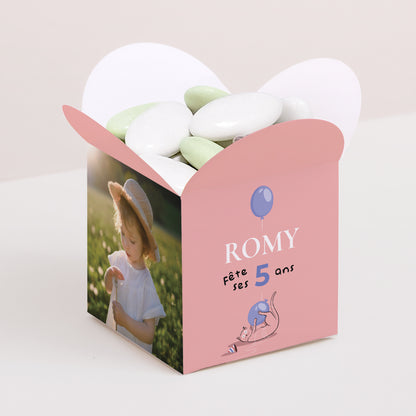 Boîte à bonbons Anniversaire Enfant Ouverture papillon Le chat rose photo N° 1