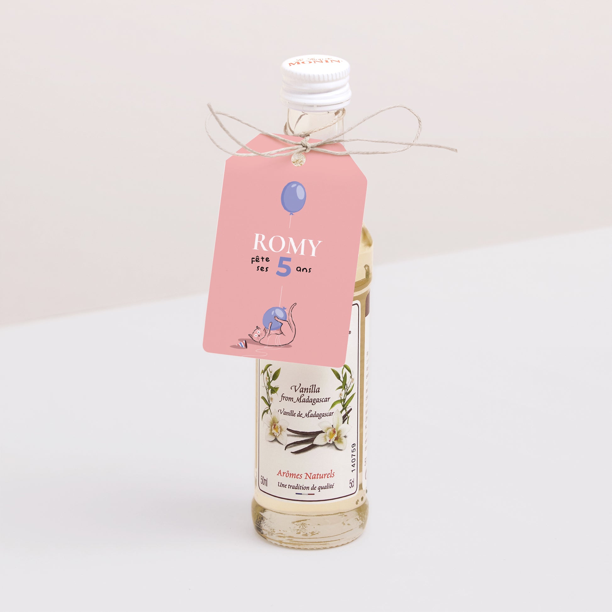 Etiquette perforée Anniversaire Enfant Fanion Le chat rose photo N° 3