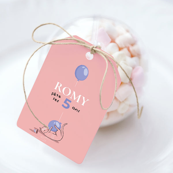 Boîte à bonbons Anniversaire Enfant boule avec étiquette fanion Le chat rose photo