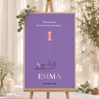 Panneau bienvenue Anniversaire Enfant Portrait 60 x 90 cm Le chien violet photo N° 1