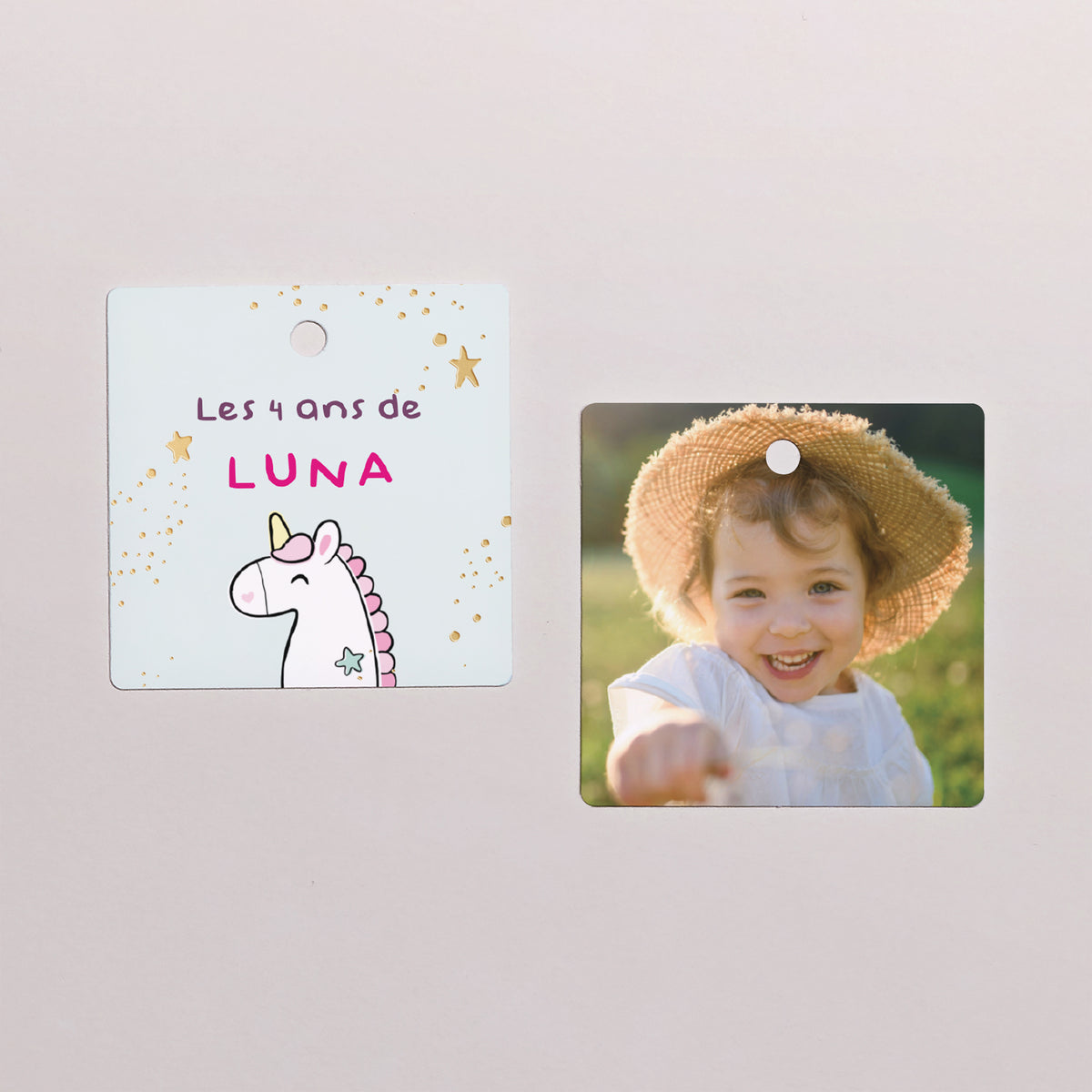 Etiquette perforée Anniversaire Enfant Carrée Gâteau Licorne photo