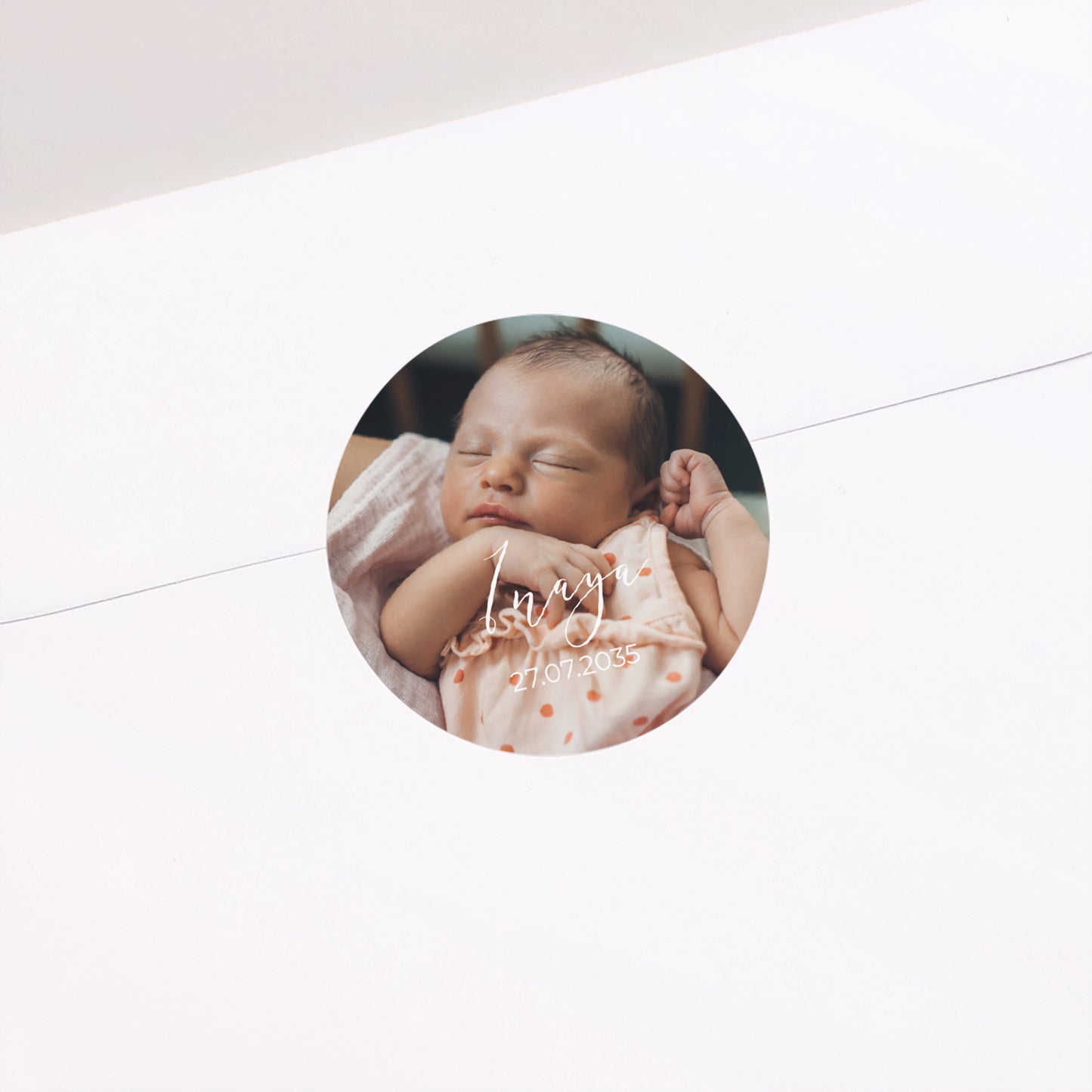 Sticker Naissance Rond Déjà tant d'amour photo N° 1