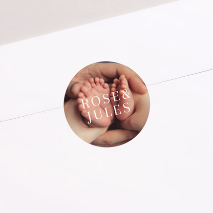 Sticker Naissance Rond Double Dose de Bonheur photo N° 1