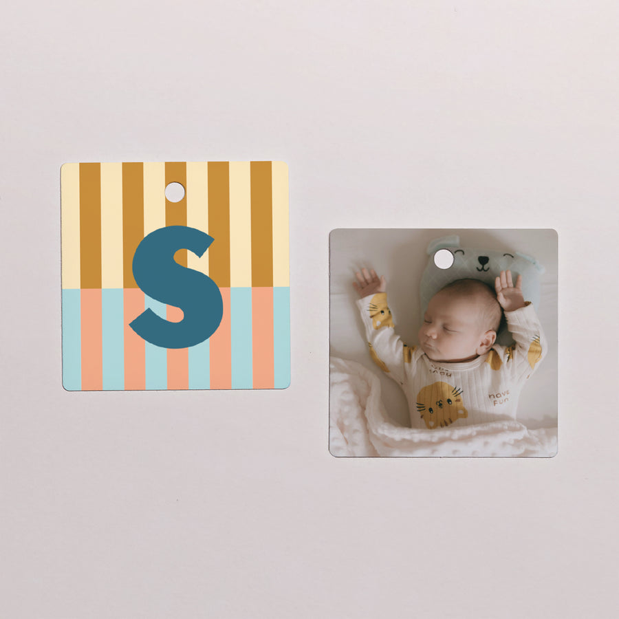 Etiquette perforée Naissance Carrée Colorful stripes blue II photo
