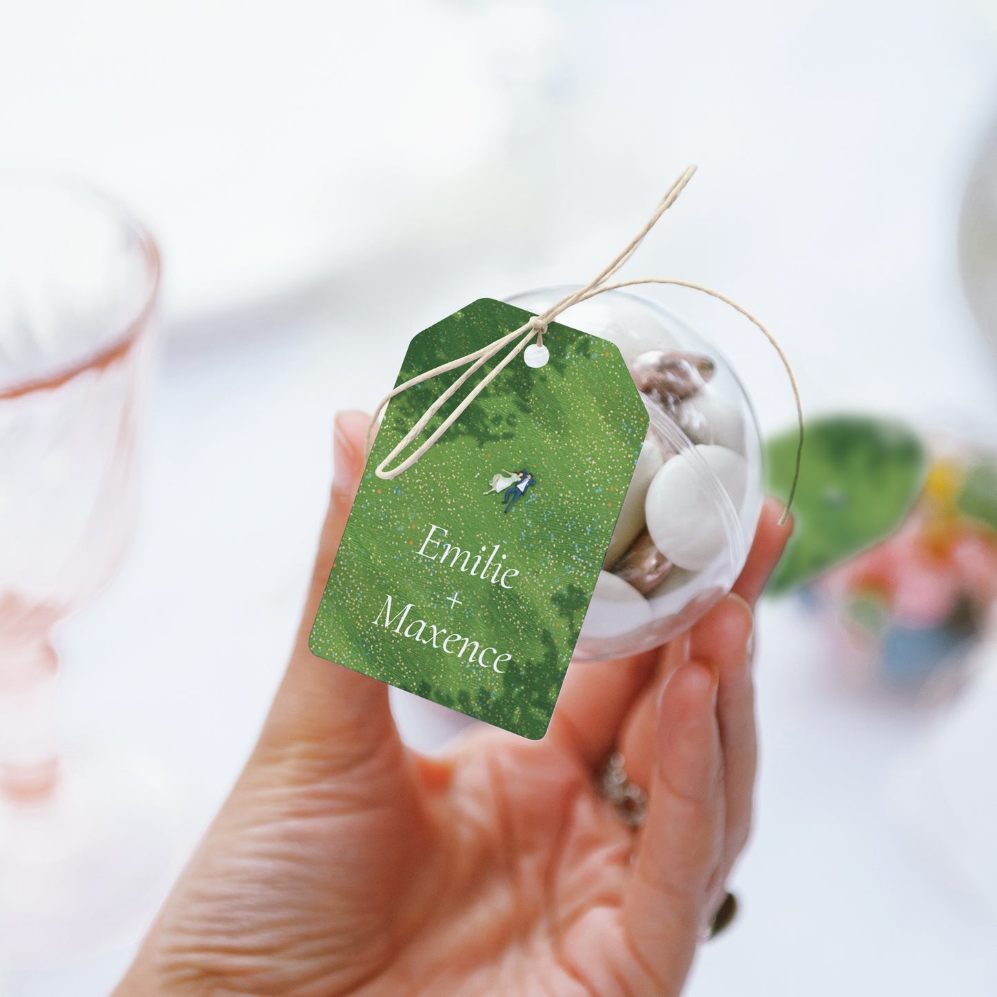 Boîte à dragées Mariage boule avec étiquette fanion Pause amoureuse photo N° 3