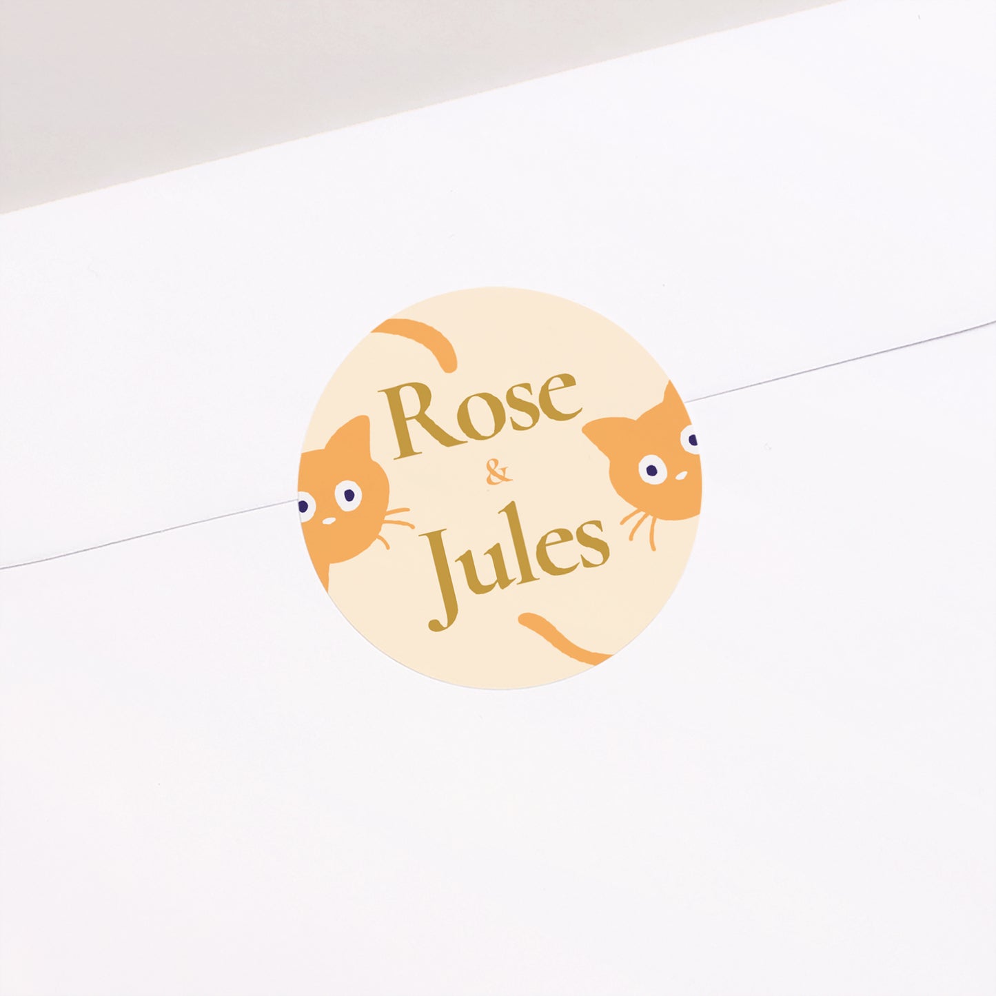 Sticker Naissance Rond Chatons d'amour photo N° 1