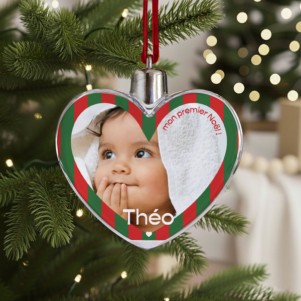 Boule de Noël Fin d'année Cœur Des rayures dans le sapin photo