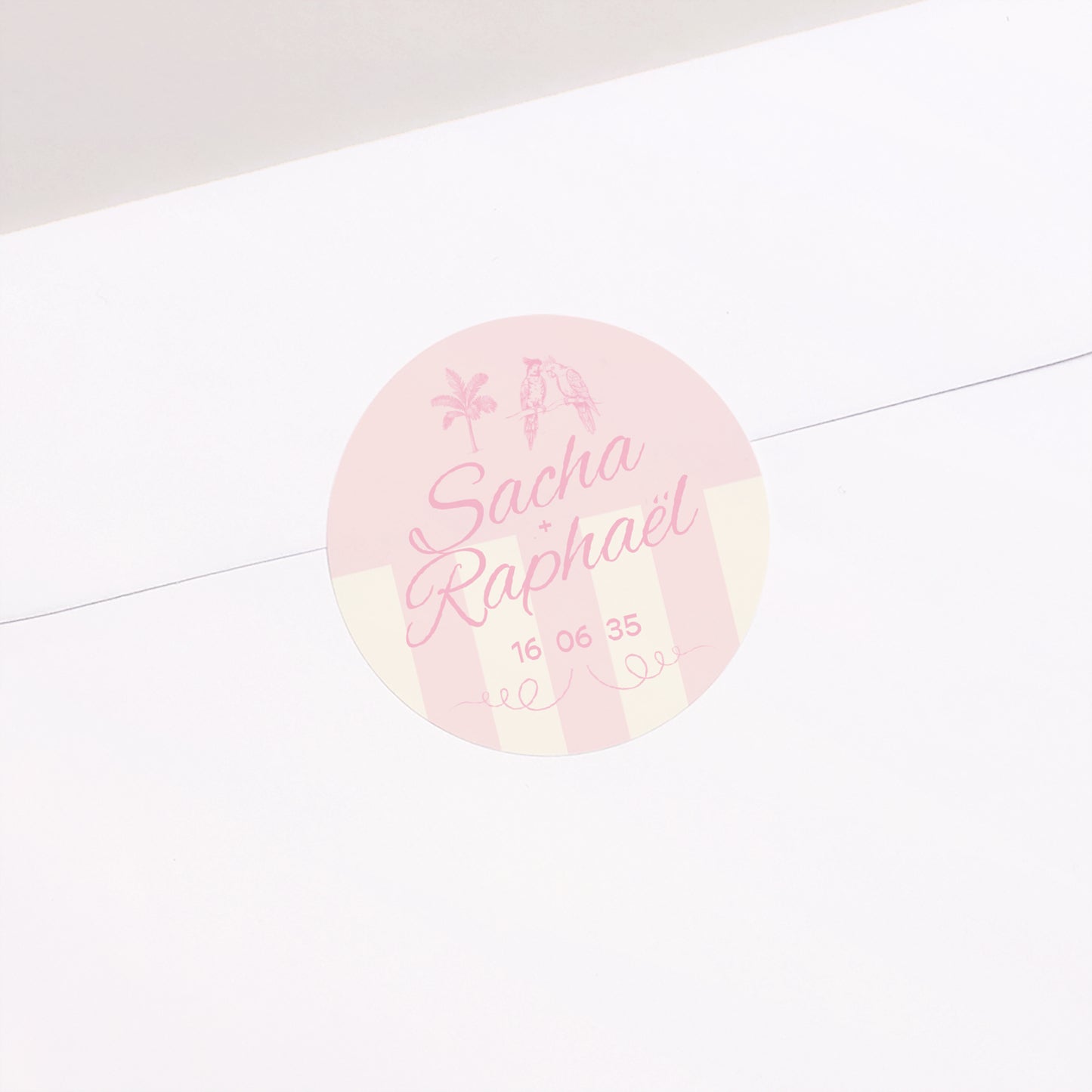 Sticker Mariage Rond Lovebirds photo N° 1