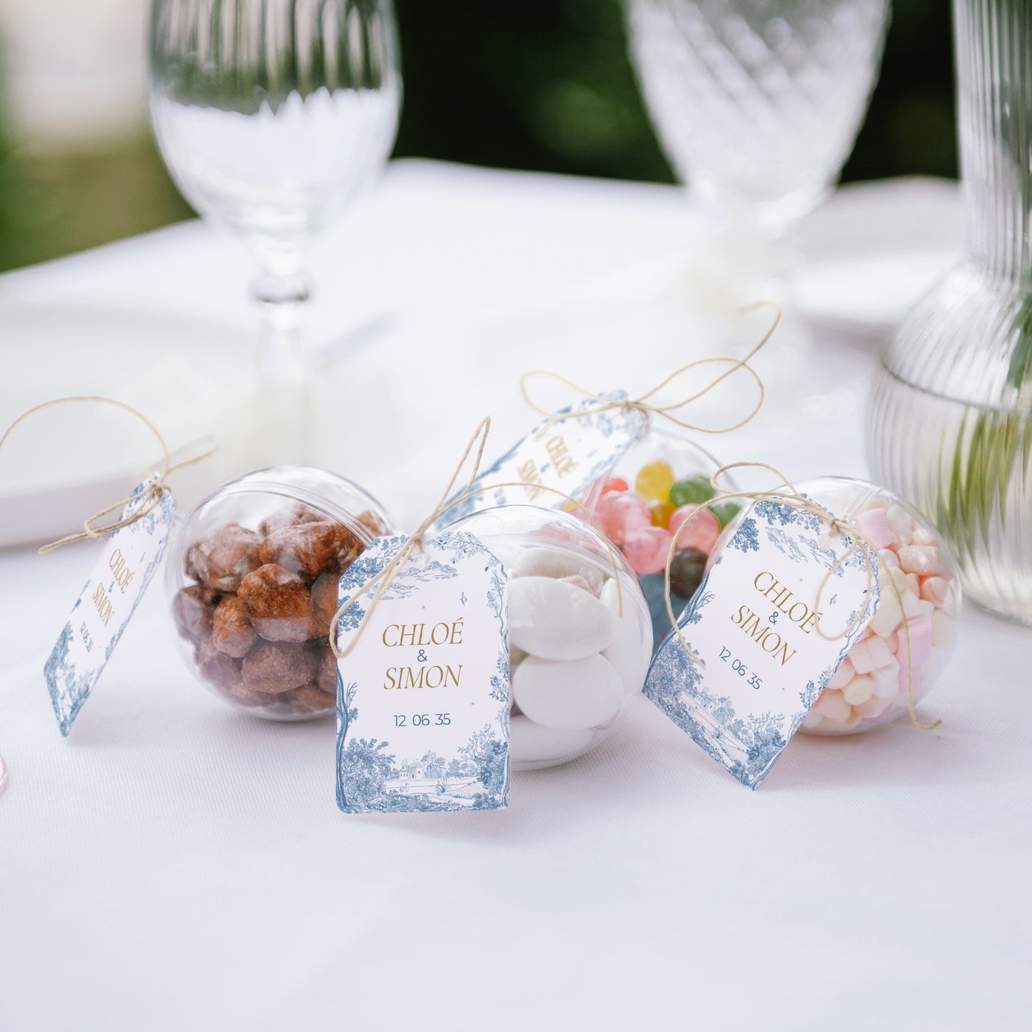 Boîte à dragées Mariage boule avec étiquette fanion Les jardins bleus photo N° 2