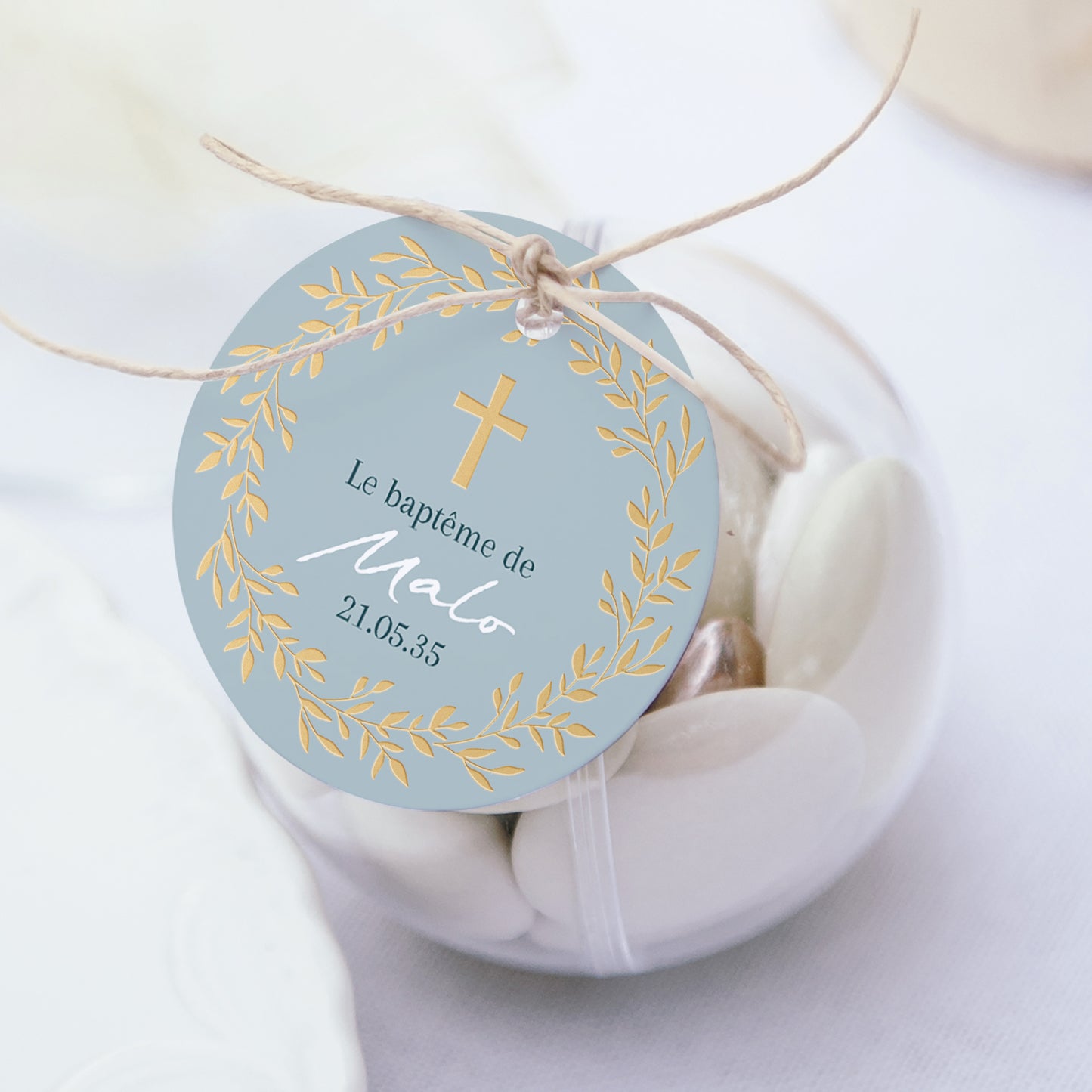 Boîte à dragées Baptême boule avec étiquette ronde Couronne de Douceur Bleue photo N° 1