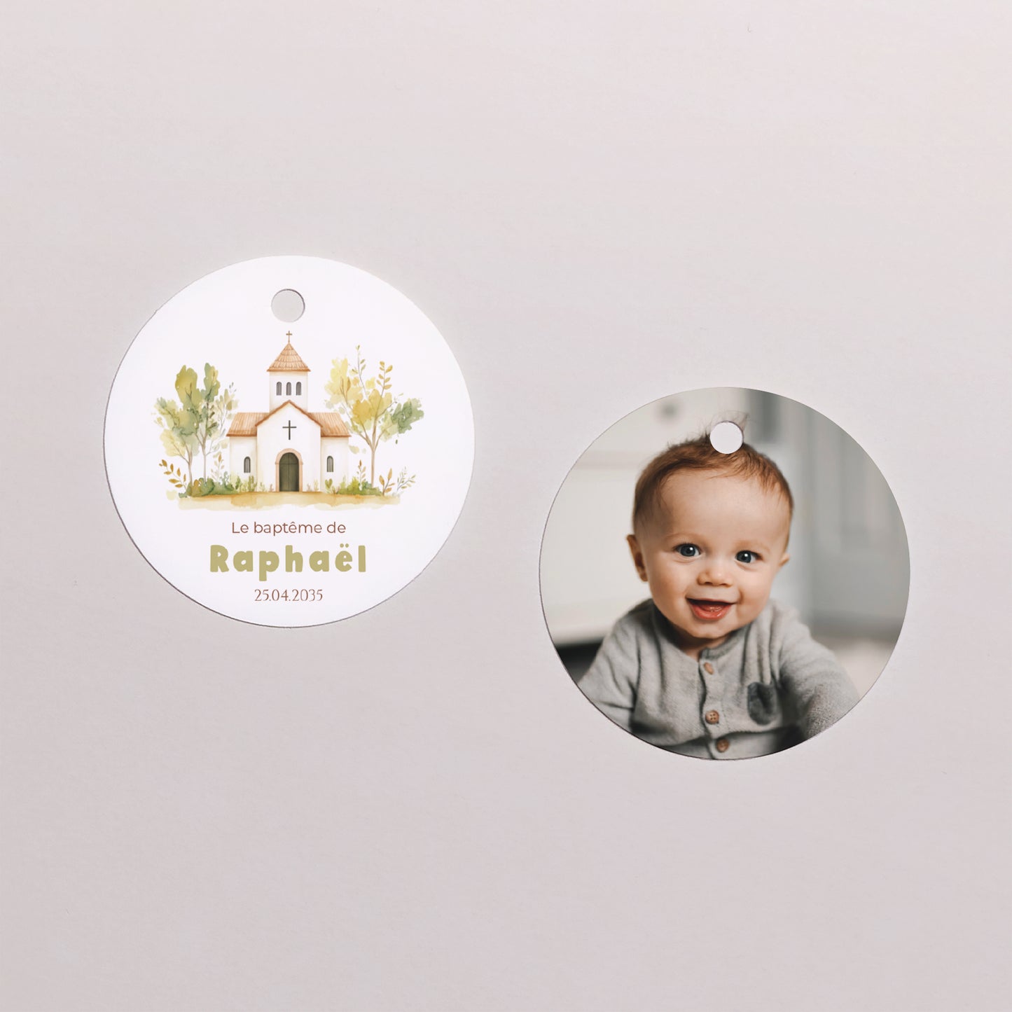 Boîte à dragées Baptême boule avec étiquette ronde Un Jour Béni photo N° 3