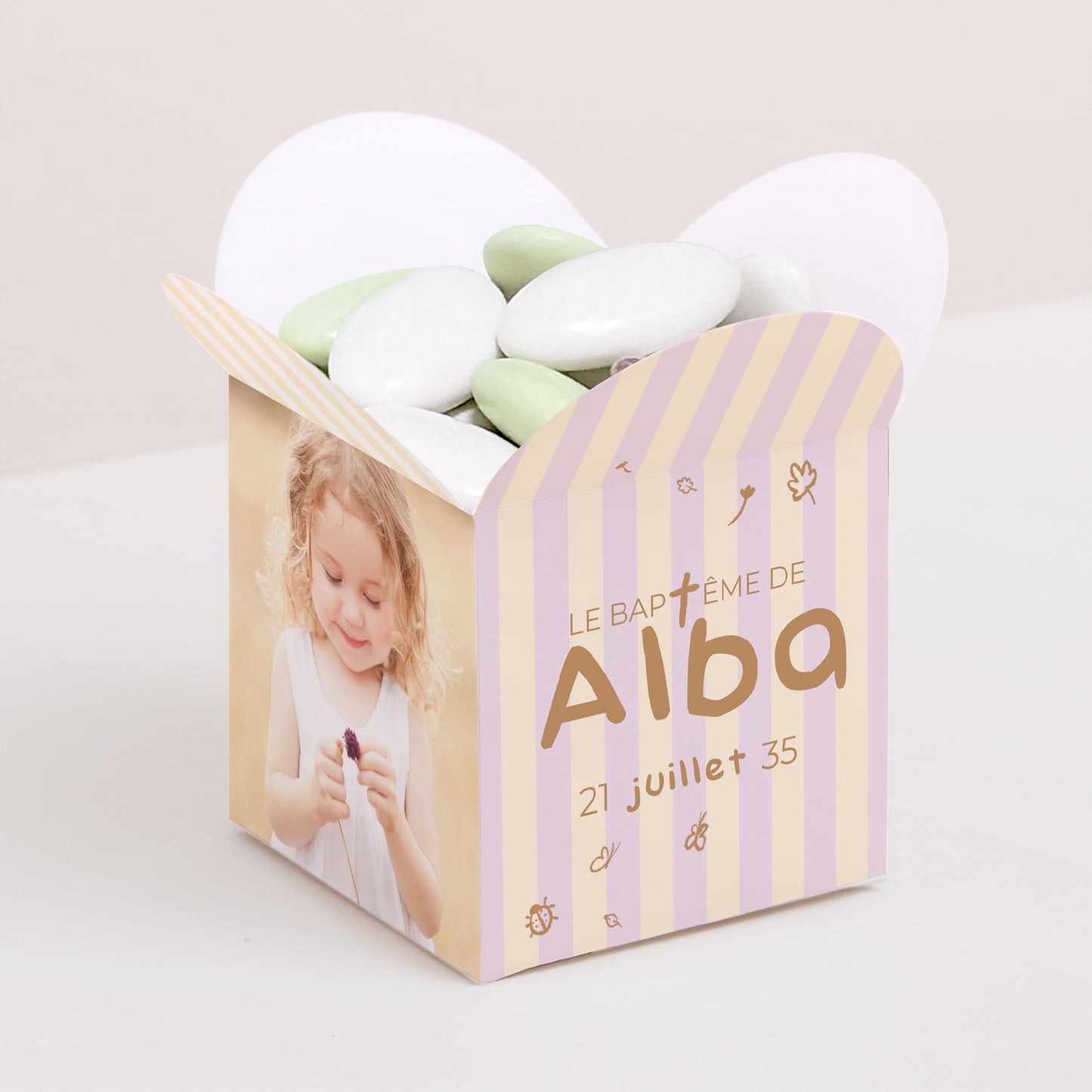 Boîte à dragées Baptême Ouverture papillon Précieuse journée photo N° 1