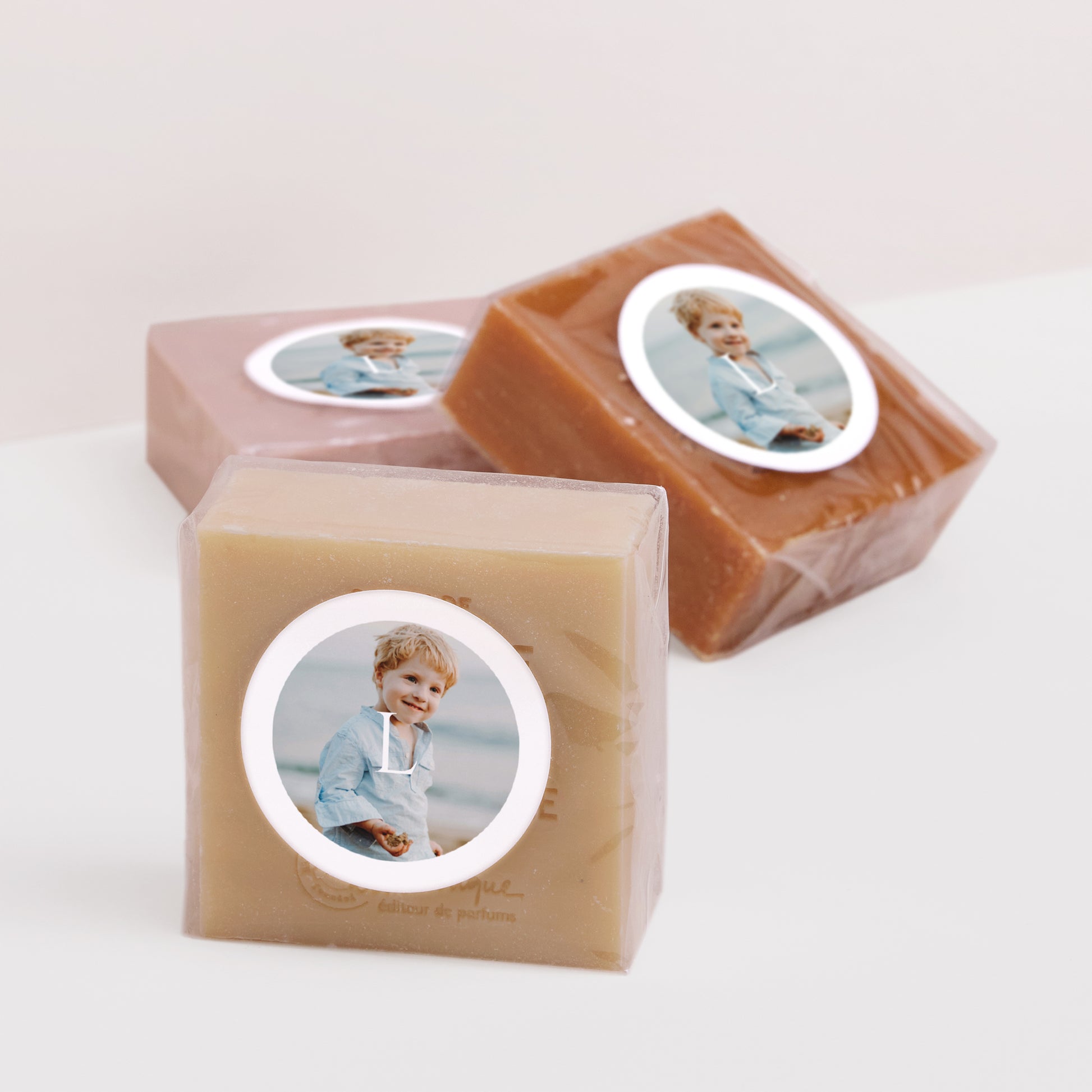 Sticker Baptême Rond Moments de Tendresse et de Foi photo N° 2
