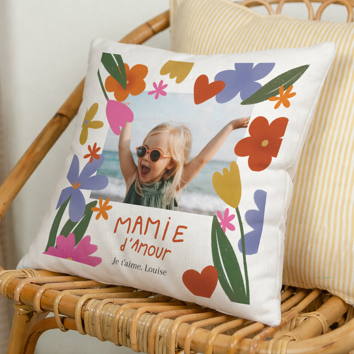 Coussin Beige naturel Mamie en or photo N° 1