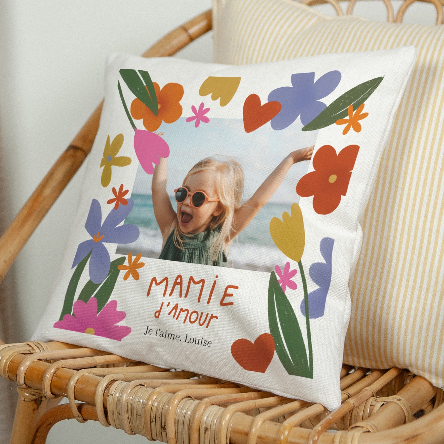 Coussin Beige naturel Mamie en or photo N° 1