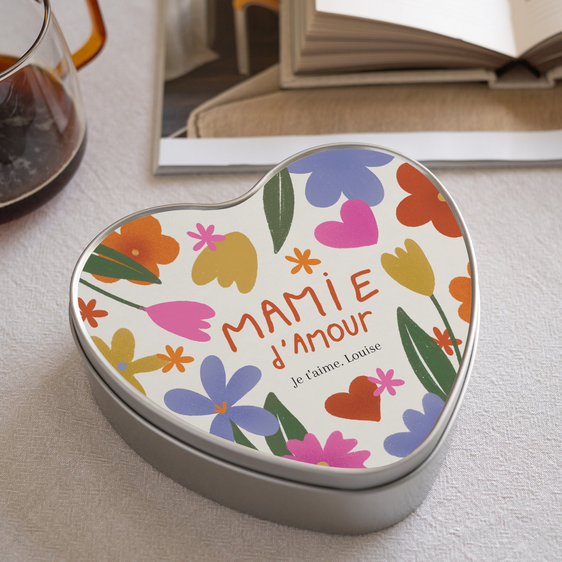 Boite métallique coeur, garnie de chocolats Mamie en or photo N° 2