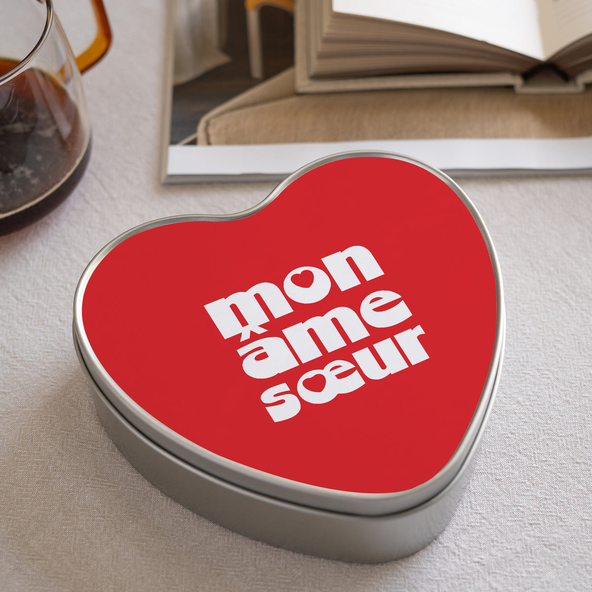 Boite métallique coeur, garnie de chocolats Âmes sœurs photo N° 2
