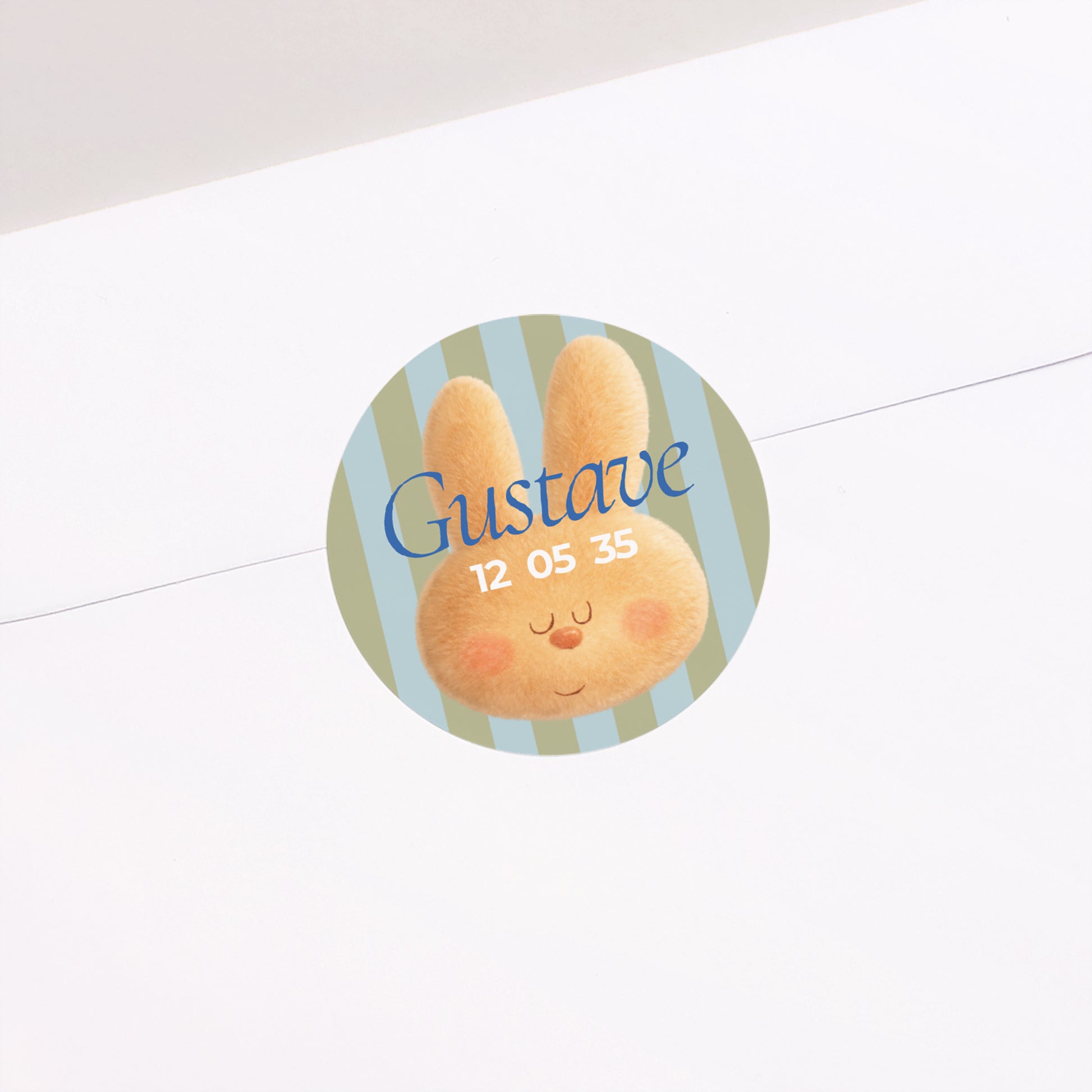Sticker Naissance Rond Doudou lapin rêveur photo N° 1