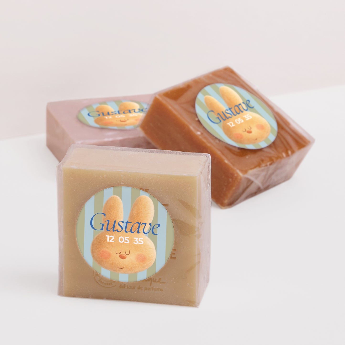 Sticker Naissance Rond Doudou lapin rêveur photo N° 2