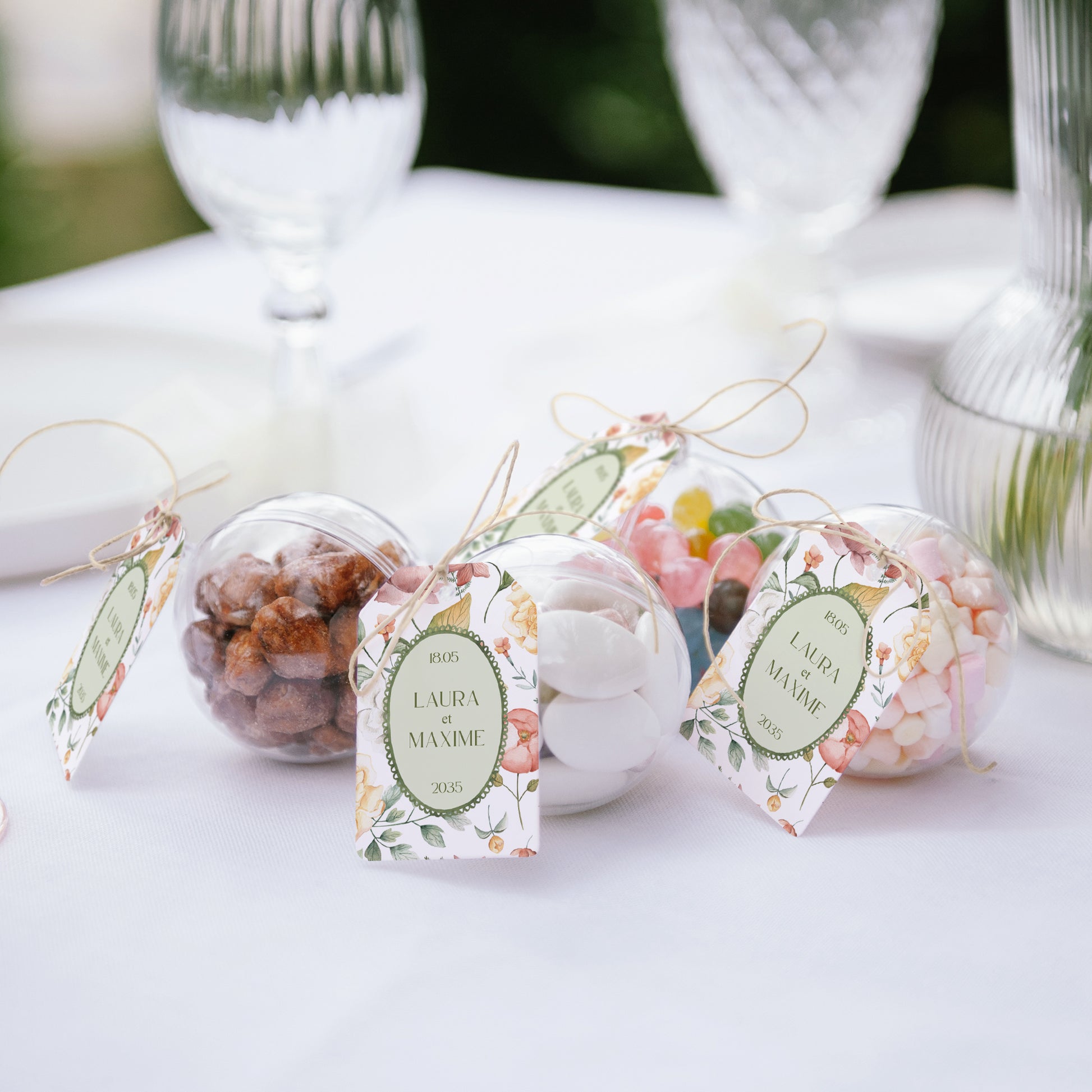 Boîte à dragées Mariage boule avec étiquette fanion Jardin d'amour photo N° 2