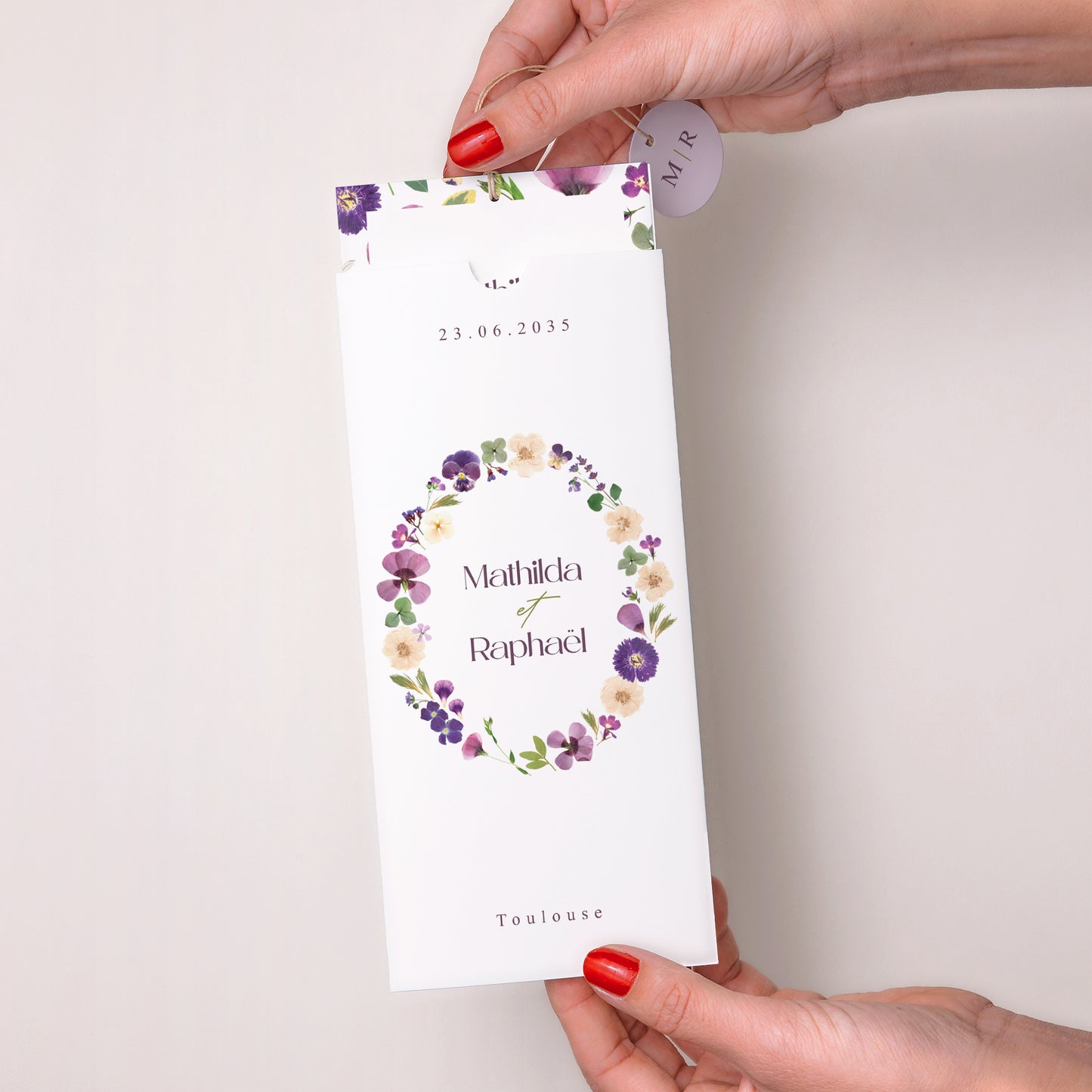 Faire-part Mariage Pochette portrait 2 cartes, étiquette Ronde Florale photo N° 2