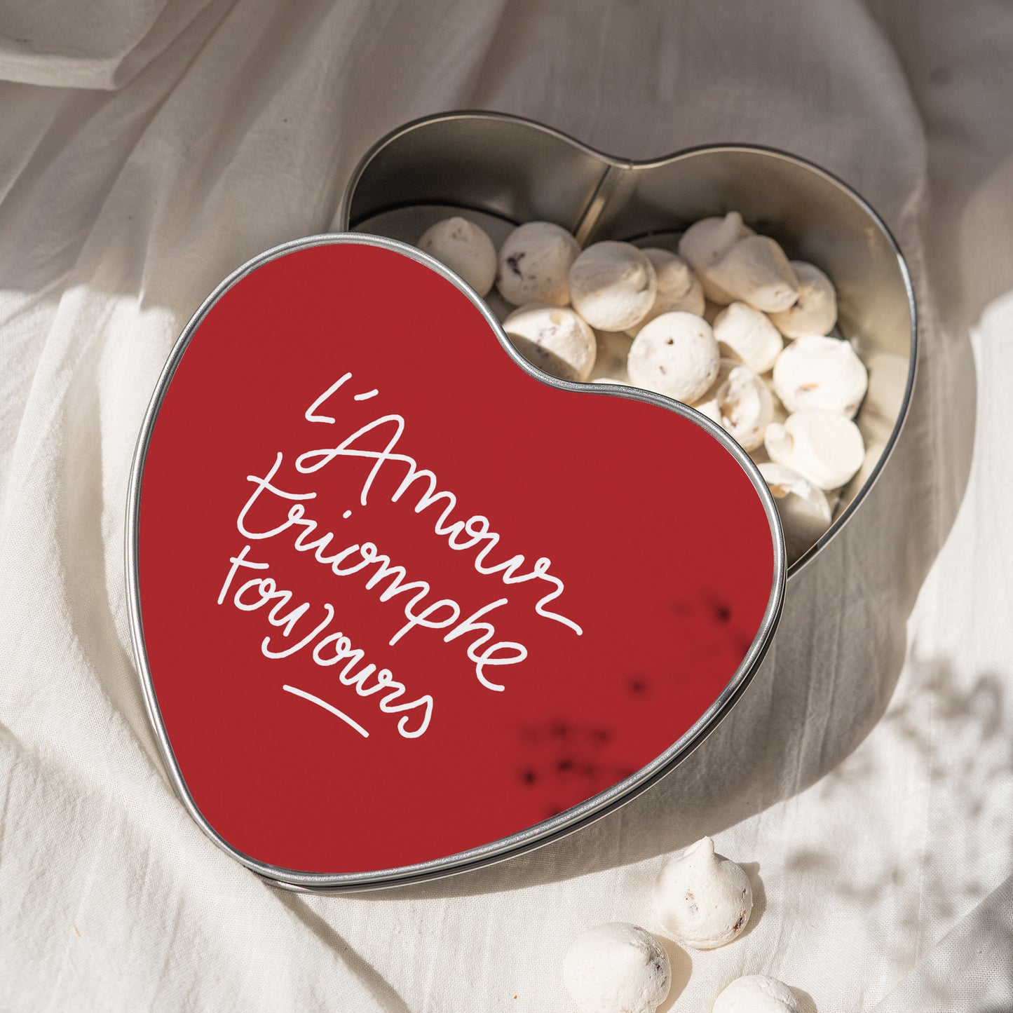 Boite métallique Cœur L'Amour Triomphe Toujours photo N° 2