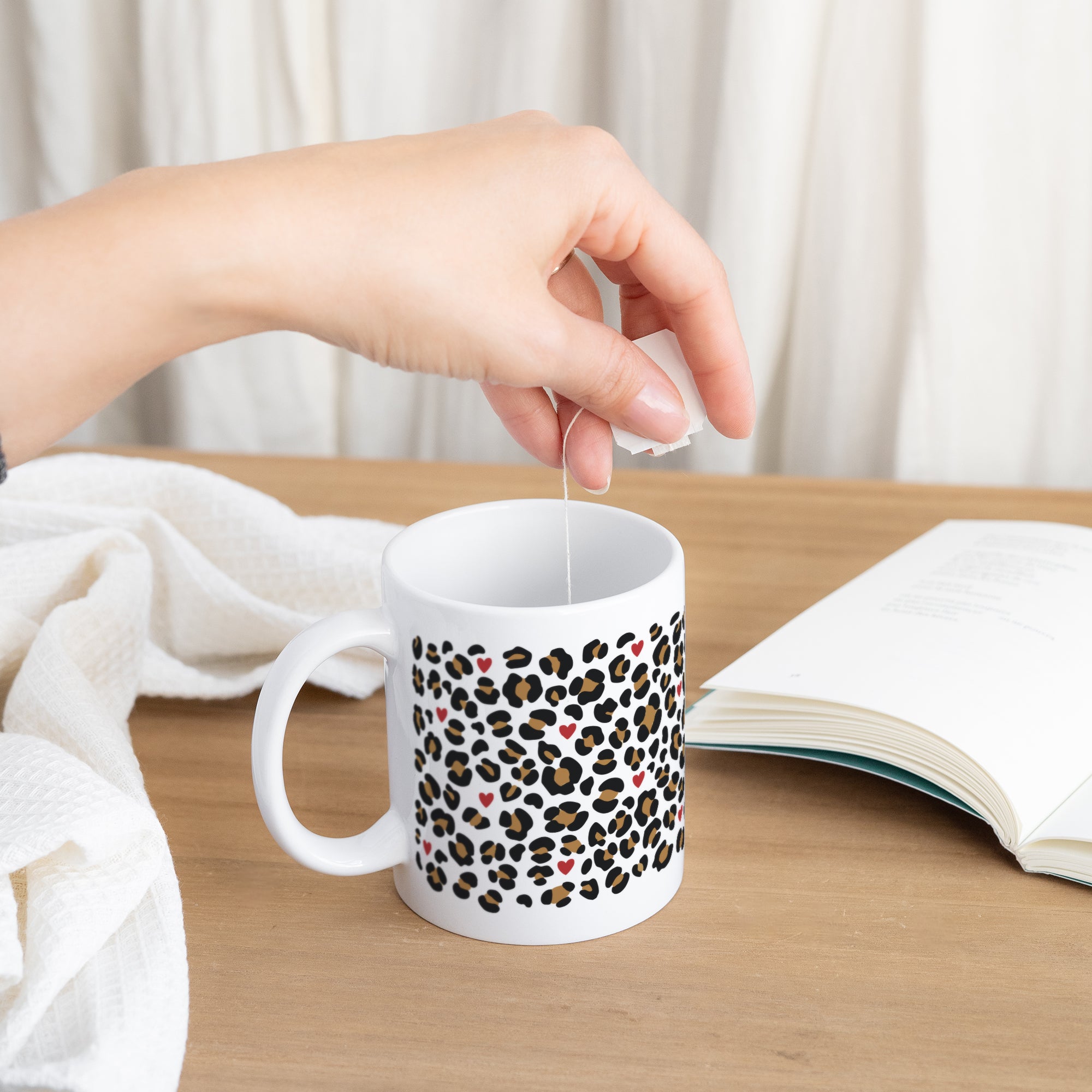 Mug Blanc Féline Romance photo N° 3